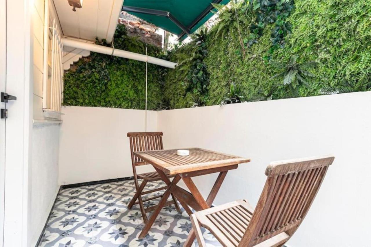 Historical 4-Br Home Steps From Besiktas Stadium & Bosphorus Views - Prime Nisantasi Location! Provincia di Provincia di Istanbul Esterno foto