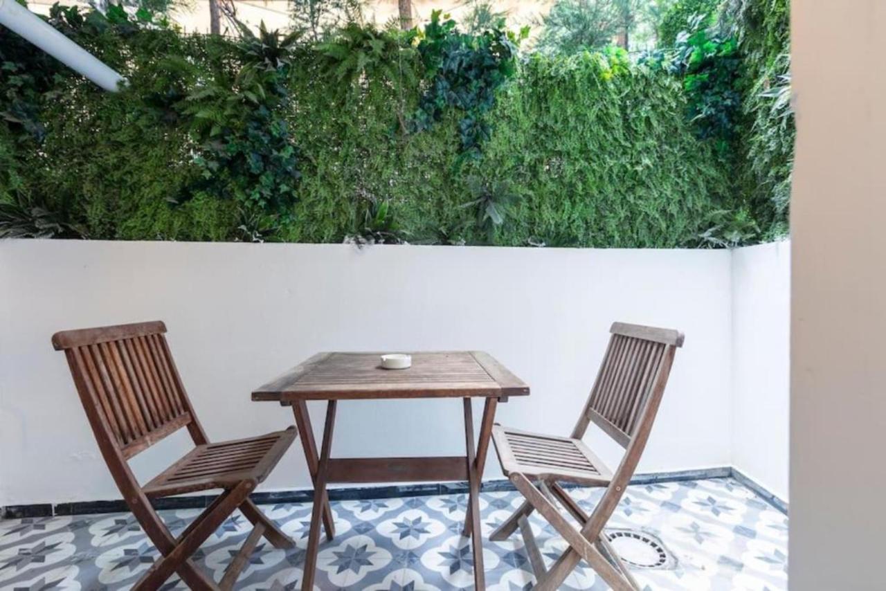 Historical 4-Br Home Steps From Besiktas Stadium & Bosphorus Views - Prime Nisantasi Location! Provincia di Provincia di Istanbul Esterno foto