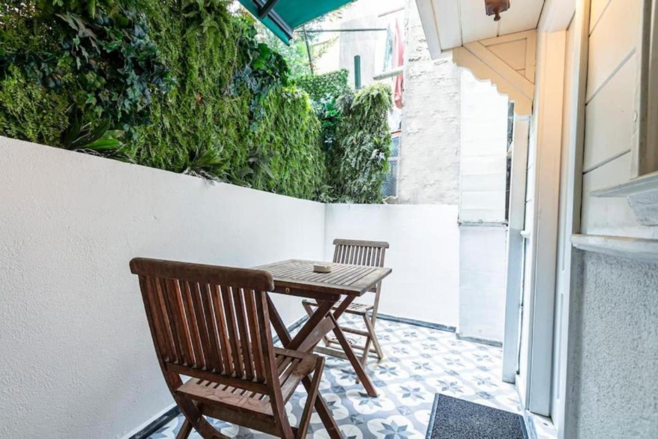 Historical 4-Br Home Steps From Besiktas Stadium & Bosphorus Views - Prime Nisantasi Location! Provincia di Provincia di Istanbul Esterno foto